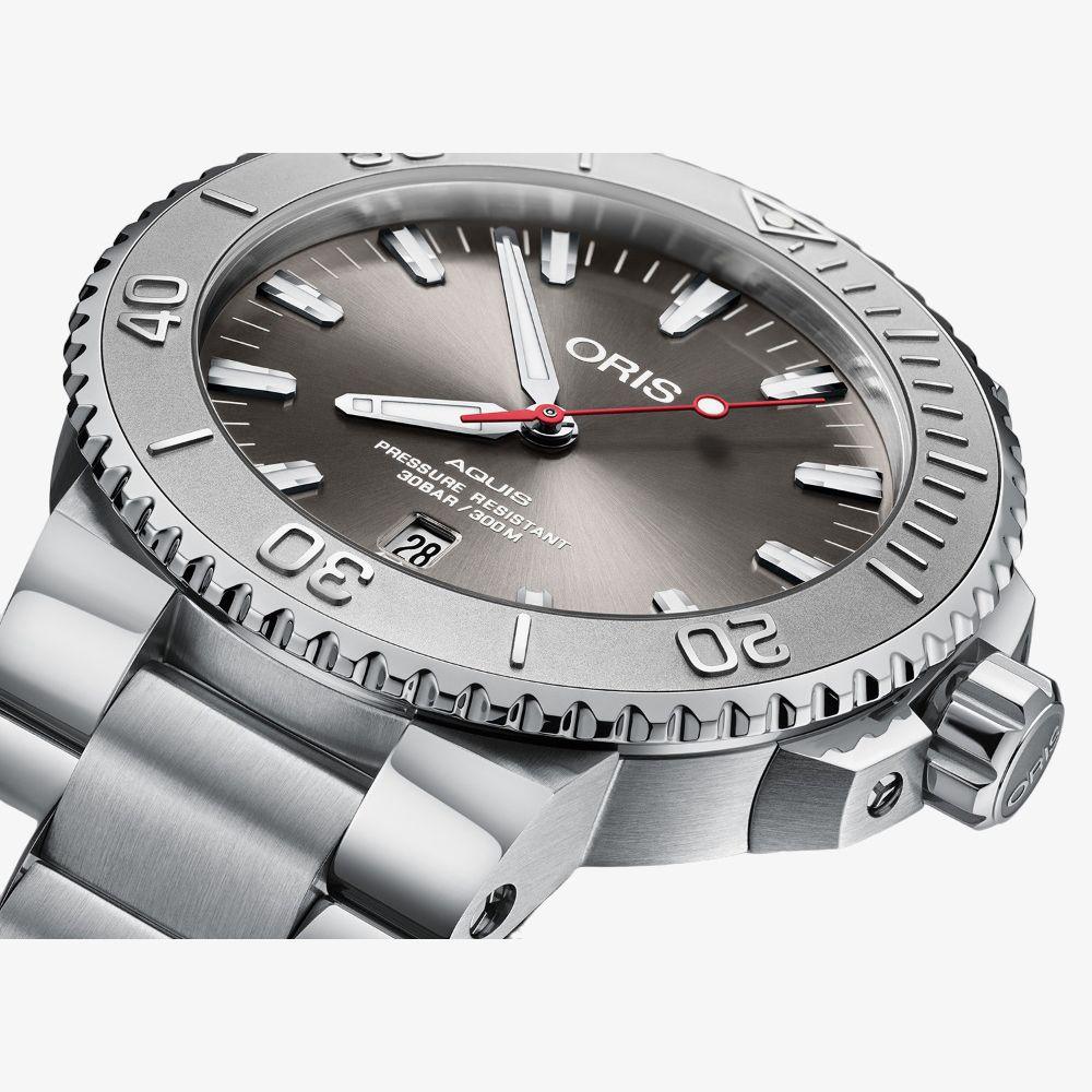 Oris Aquis Date