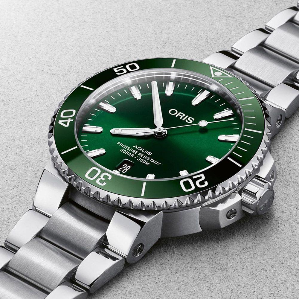 Oris Aquis Date