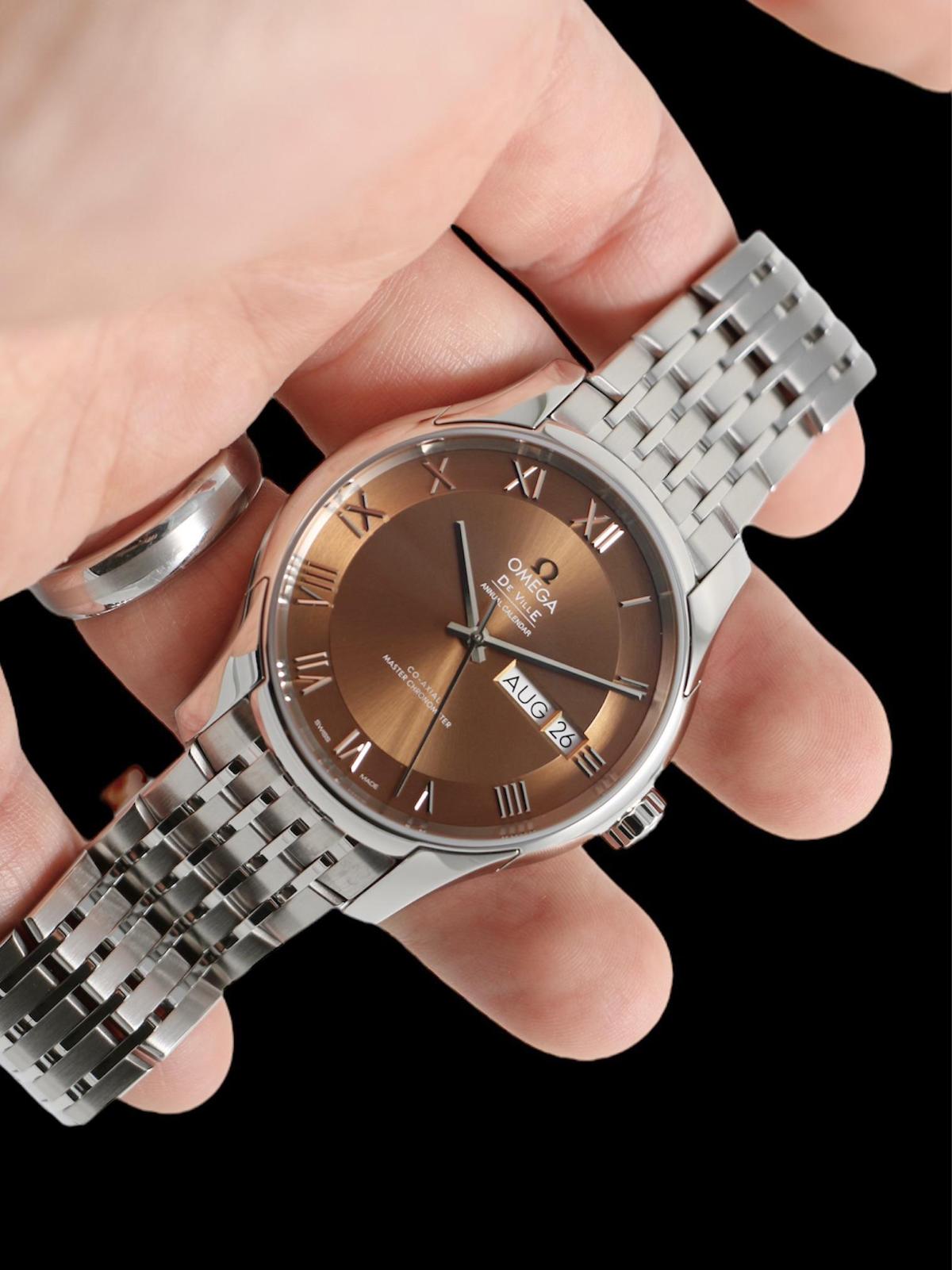 Omega De Ville Hour Vision