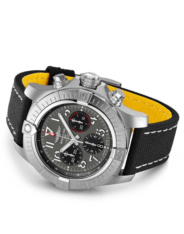 Breitling Avenger