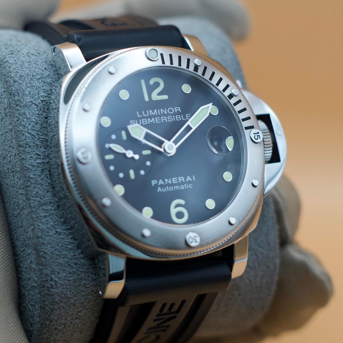 Panerai Luminor Submersible
