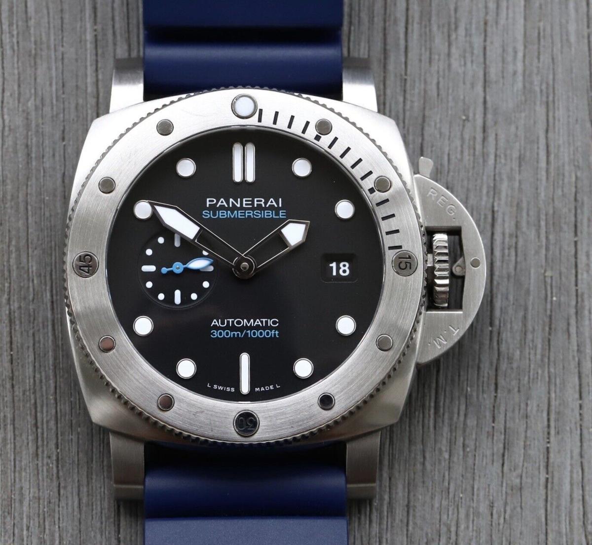 Panerai Luminor Submersible