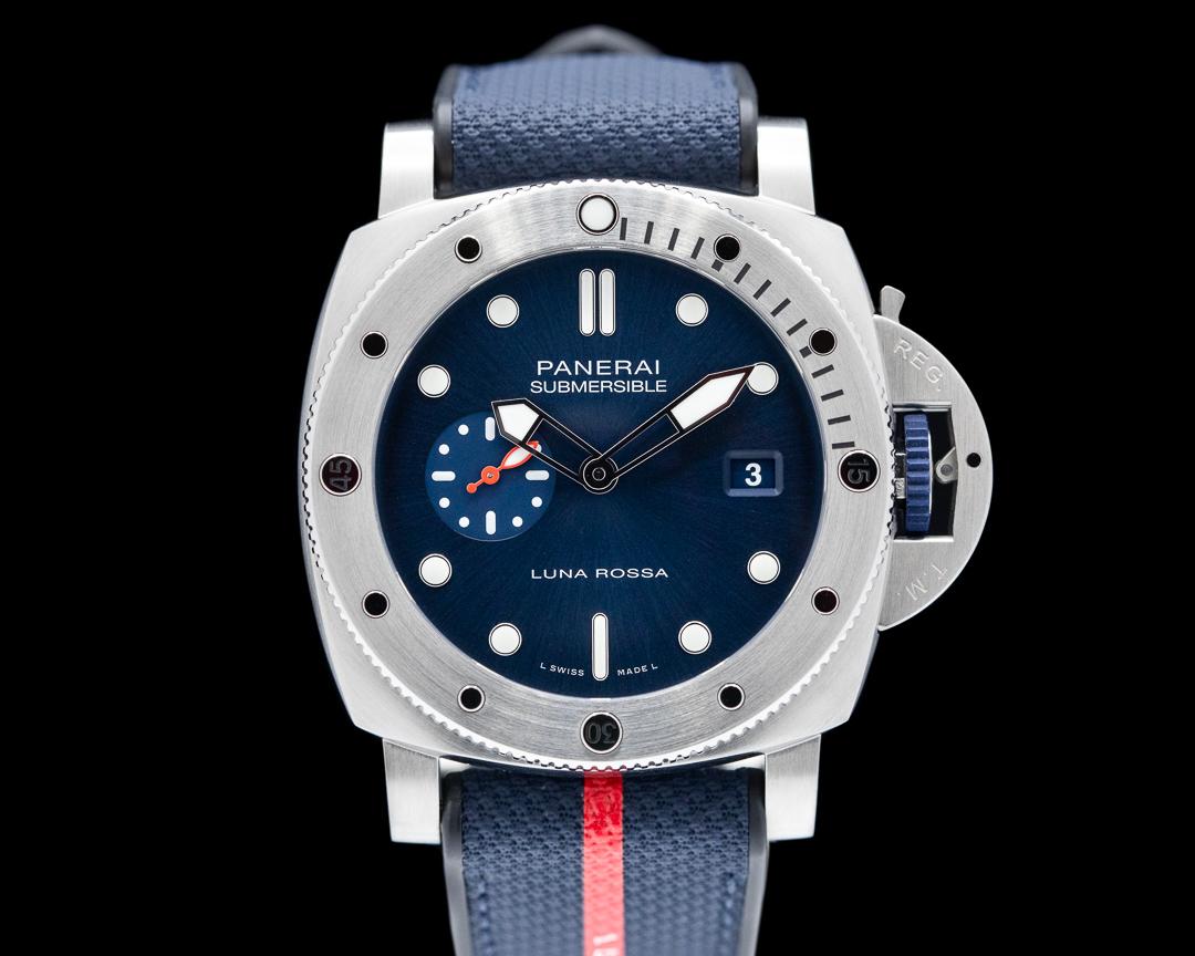 Panerai Luminor Submersible