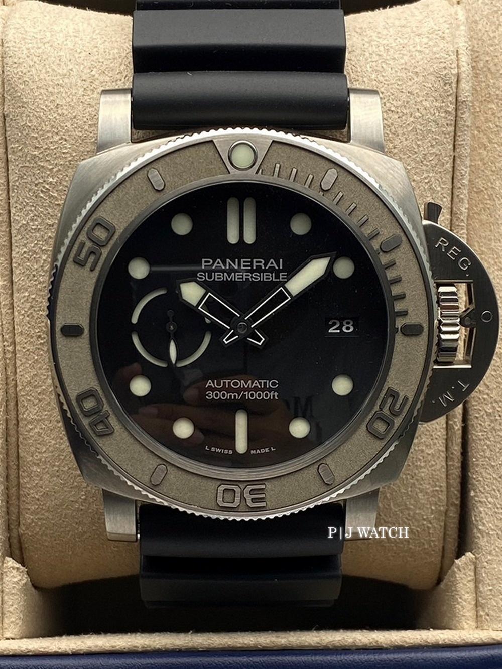 Panerai Luminor Submersible