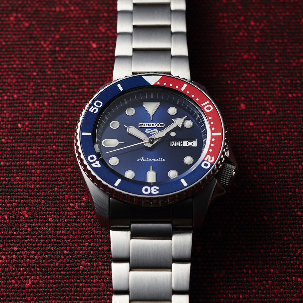 Seiko 5 Sports