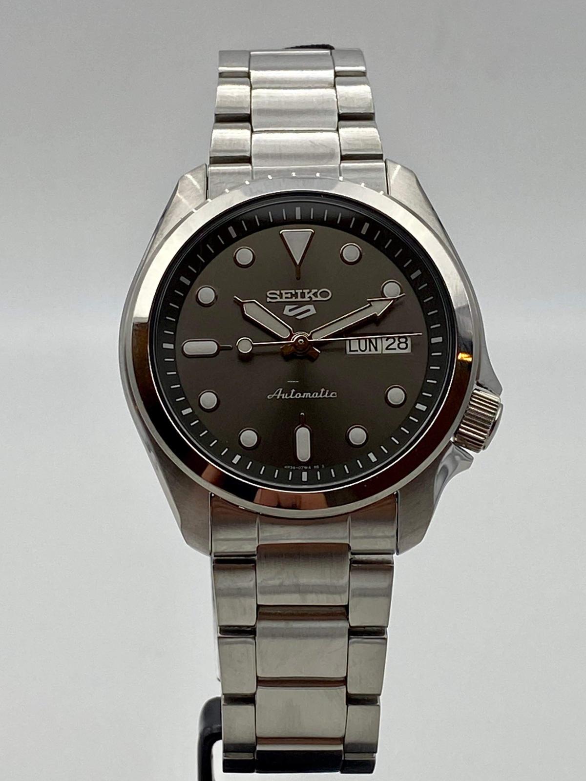 Seiko 5 Sports