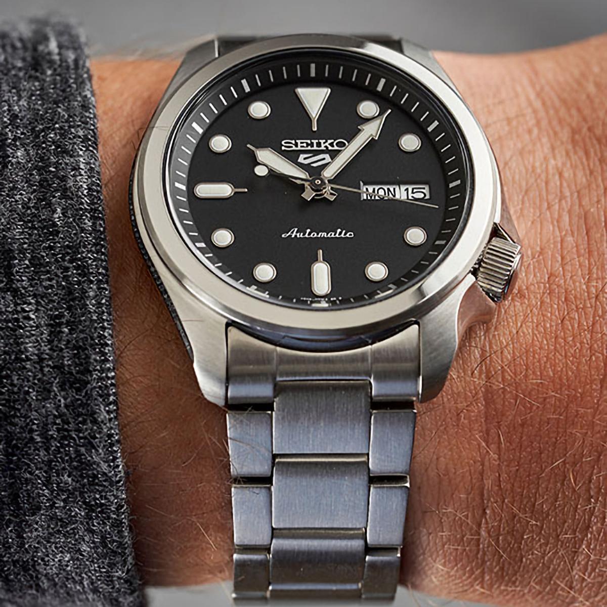 Seiko 5 Sports