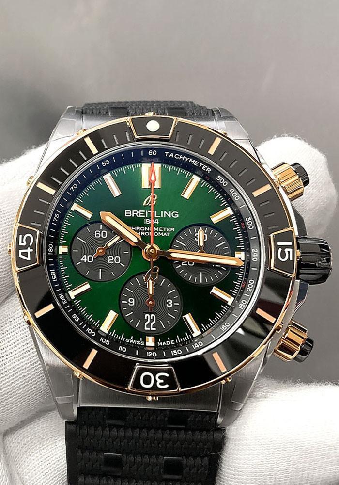 Breitling Chronomat 44